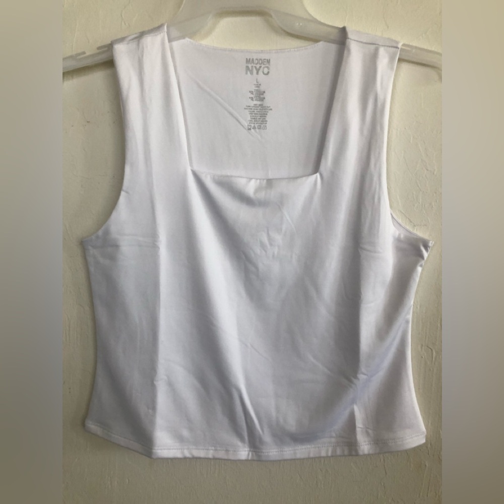 MADDEN NYC Womens Cropped Sleeveless Top Size Large 11-13 Juniors White NWOT